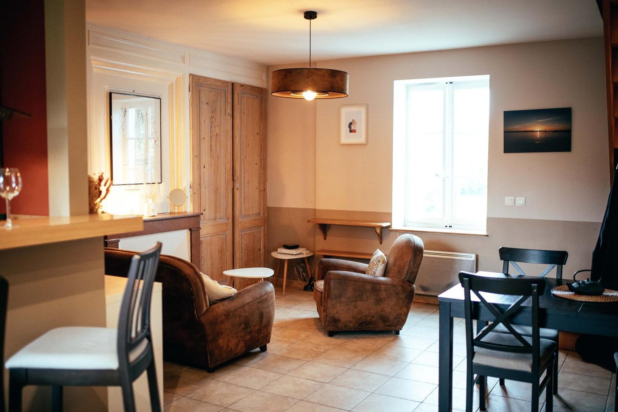 Apartment Duplex Chaleureux Au Calme Chaponost